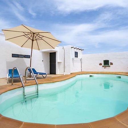 Villa With Amazing Views, Jacuzzi And Private Pool San Bartolome  Luaran gambar