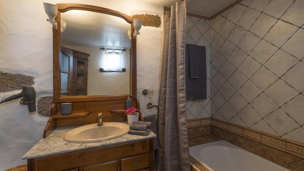 Villa With Amazing Views, Jacuzzi And Private Pool San Bartolome  Luaran gambar