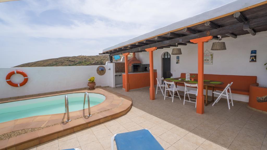 Villa With Amazing Views, Jacuzzi And Private Pool San Bartolome  Luaran gambar
