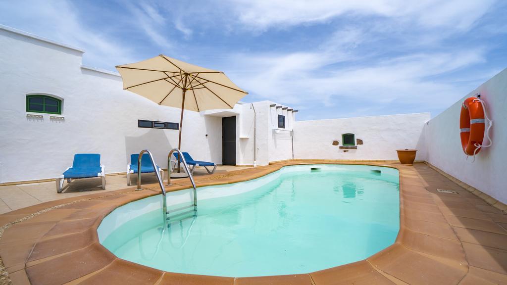 Villa With Amazing Views, Jacuzzi And Private Pool San Bartolome  Luaran gambar